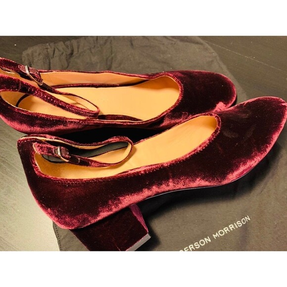 SIGERSON MORRISON Kairo Velvet Ankle-Strap Pumps - Picture 1 of 9